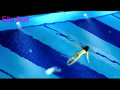 ❤️ म हेर्न रोक्न सक्दिन, जवान गोरा ELLA BOLT रिसोर्ट पूलमा नग्न पौडी खेल्दै समातियो ️❌  हामीलाई % ne.sexvideogif.ru% ❌️